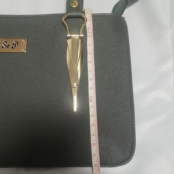 Hand Purse - Picture 4 of 14